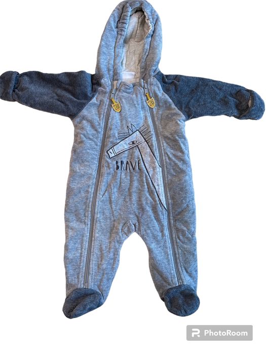 Продам детские комбинезоны