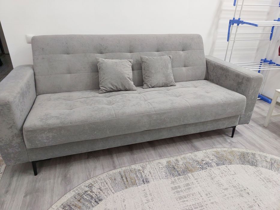 Диван для спальни или гостиной