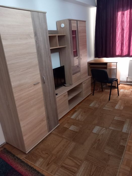 Închiriez apartament 2 camere