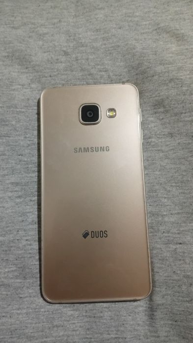 Продаю Samsung A3