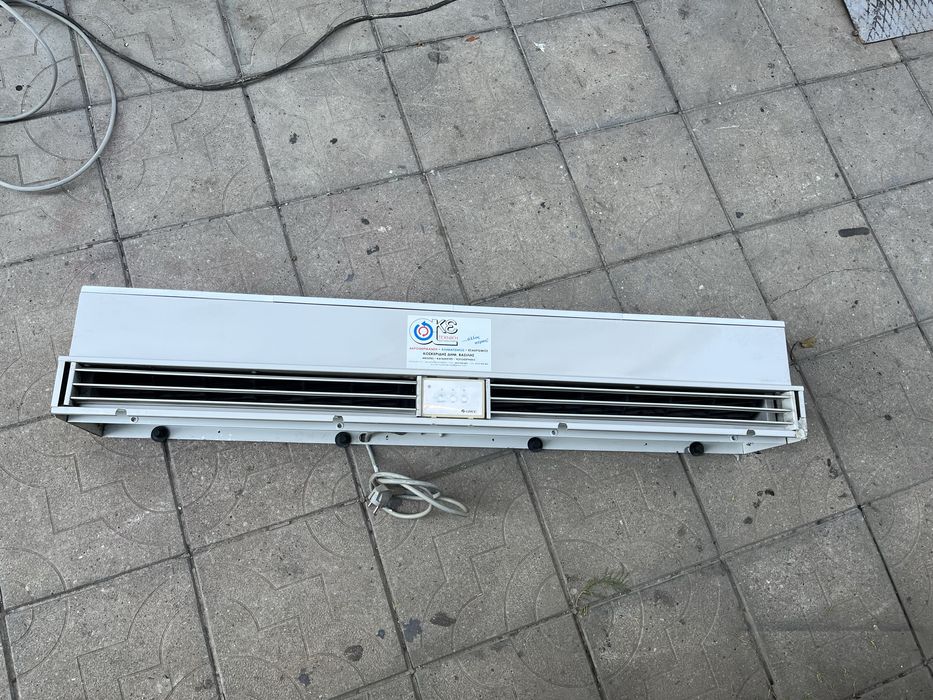 Въздушна завеса