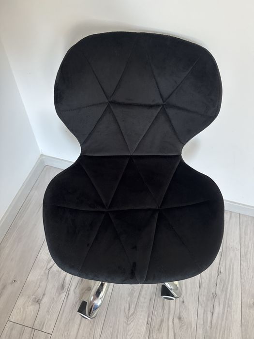 Scaun de birou AVOLA VELVET negru