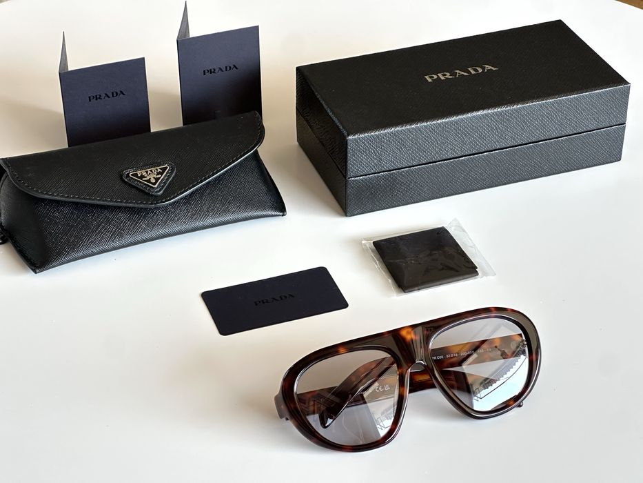 Слънчеви очила Prada PRC05S