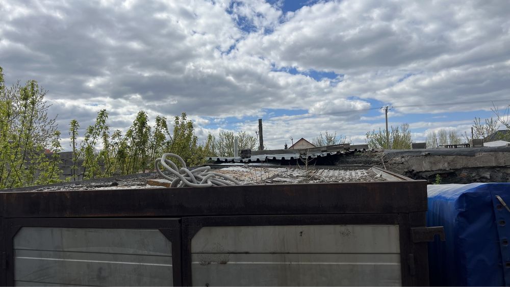 Гараж с сендвич панели теплы