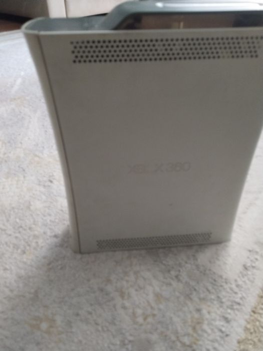 Продам Xbox 360 arkade прошитый