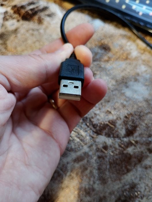 Чисто нова ЛЕД лампа за аквариум