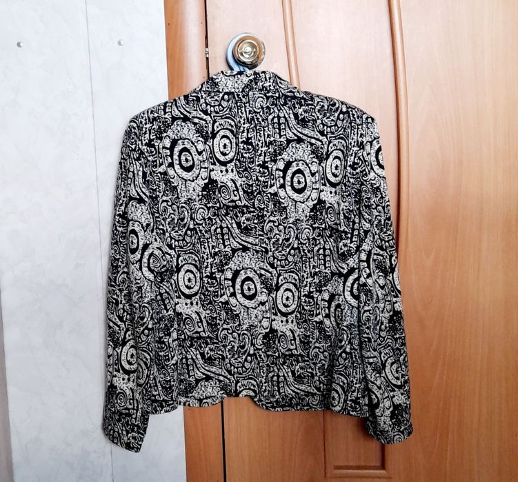 Продам пиджак, 50-размера