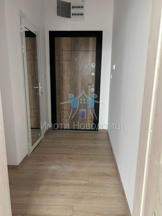 Продава се Тристаен апартамент в Шумен, Пазара - 80 кв.м за 1129 €/кв.м - Снимка #3