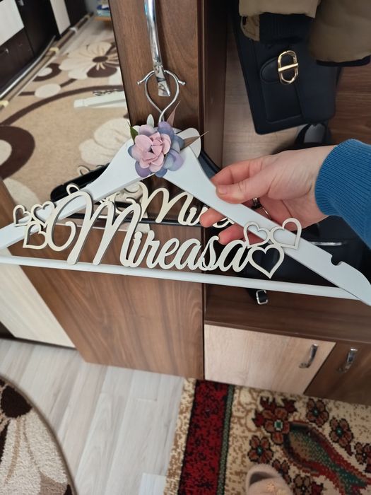 Umerase mire și mireasă