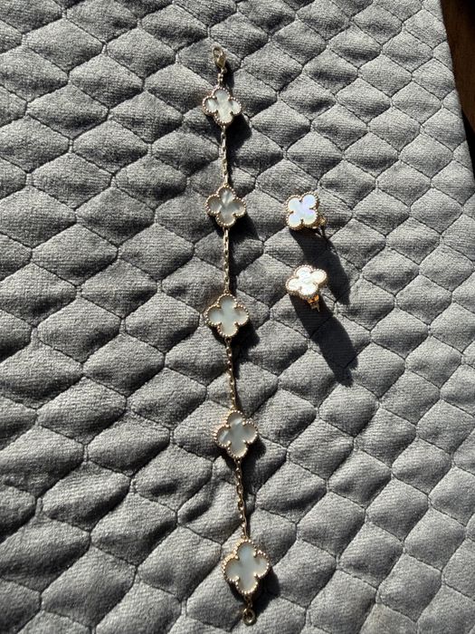 Златна гривна и обици 14к с бял седеф