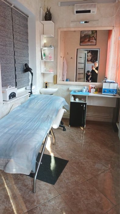 Сдам кабинет в салоне