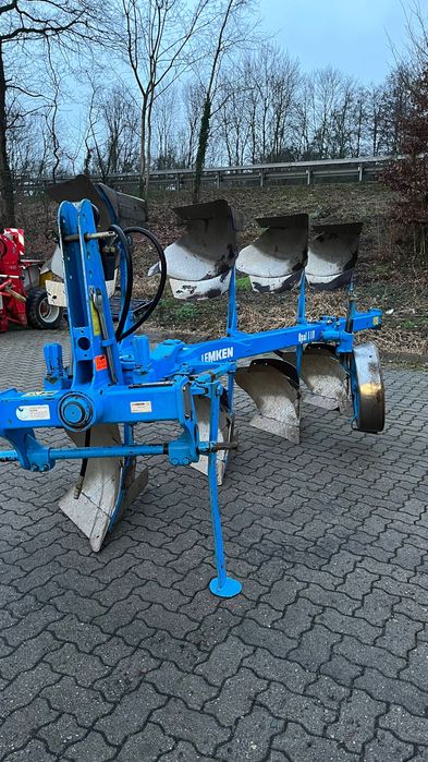Lemken Opal 110  Claas Arion, case puma Belarus tortadi.