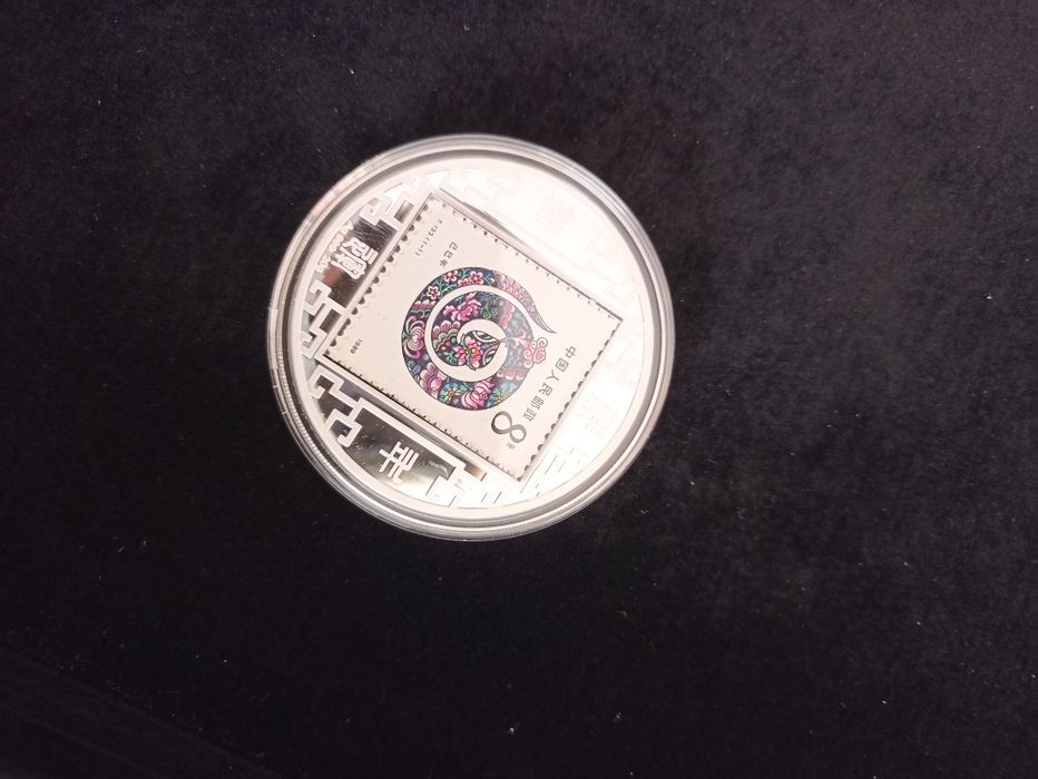 Марки из лимитированной коллекции в коробке