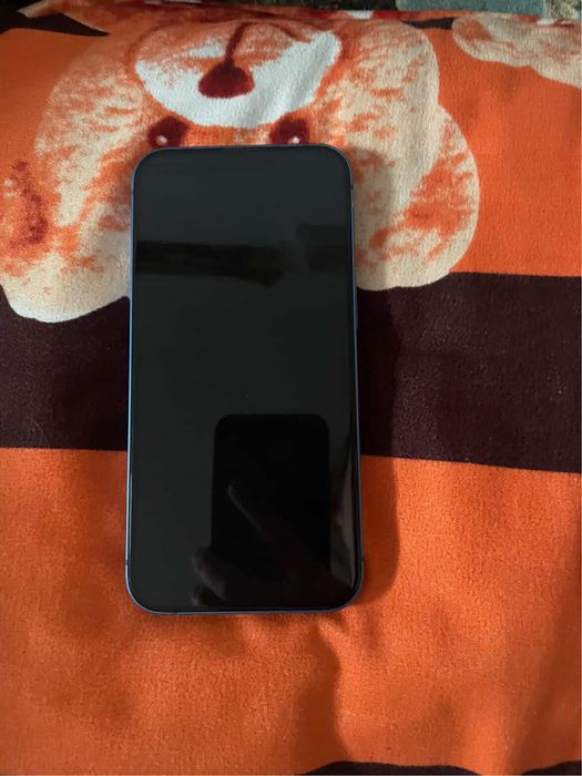 Vand iphone 13 albastru