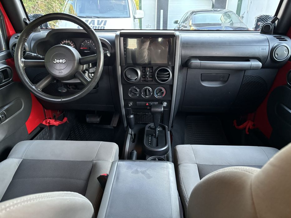 Jeep Wrangler Sahara Unlimited 2.8 CRD Automat – 2009 – Echipat premium / Off-road & lifestyle