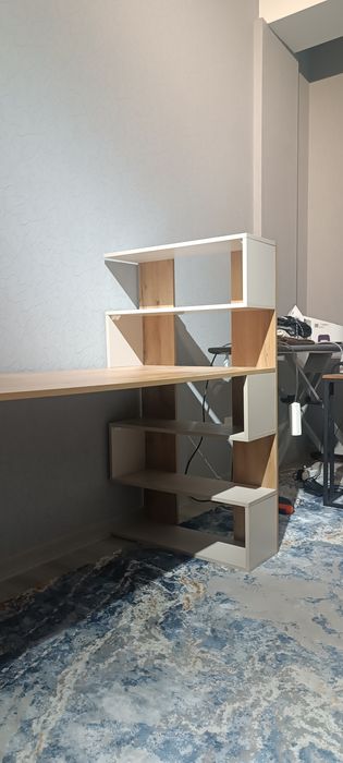 Kitob javonli dars stol. parta .kampiyterni stol