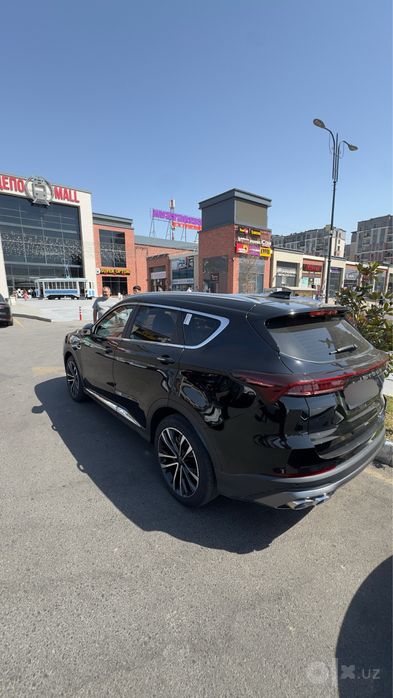 Jetour X70 plus sotiladi