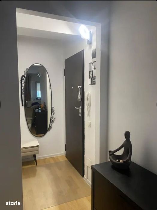 Apartament De Vânzare cu 3 Camere in Baneasa-petrom city sec.1