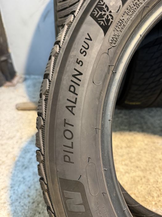 Гуми 235/50/19 MICHELIN Pilot Alpin Winter