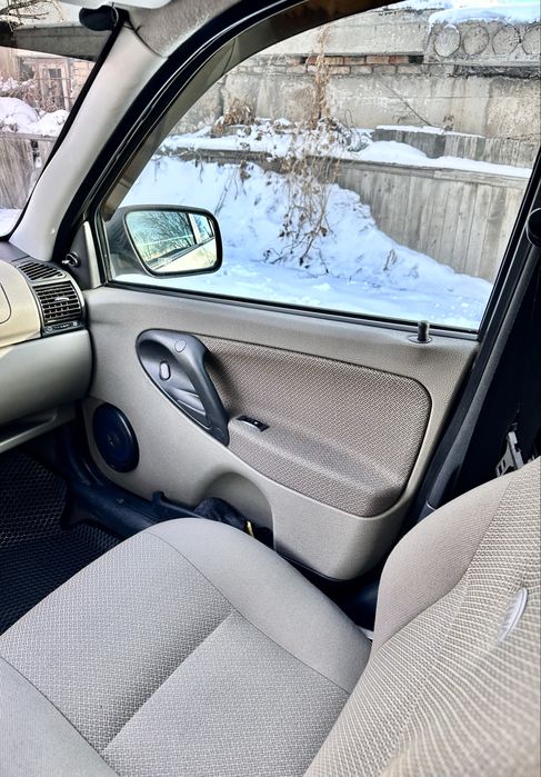 Продам Ладу Калину 2008г