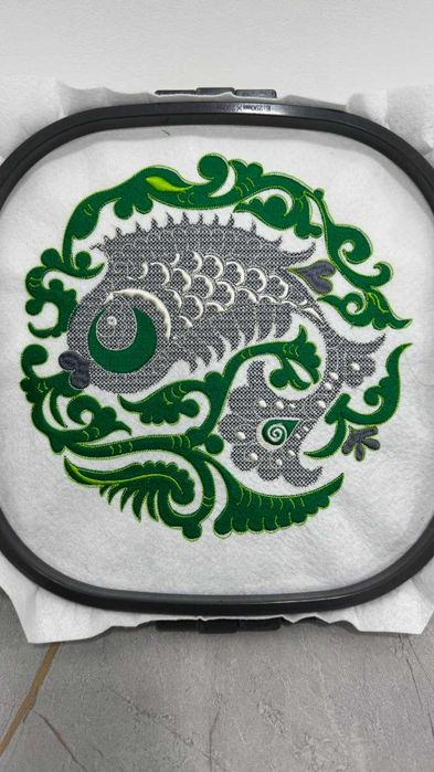 Вышивка на одежде и крое