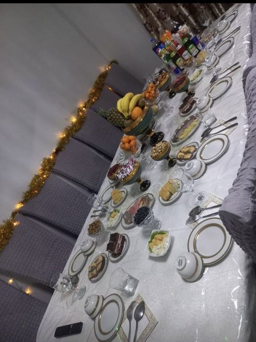 Продаётся стол со стулями в хорошем состояни