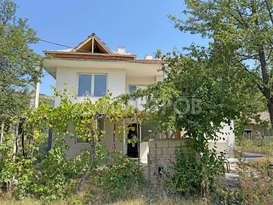 Продава се Къща в с. Стоян Михайловски, Област Шумен - 162 кв.м за 463 €/кв.м - Снимка #23
