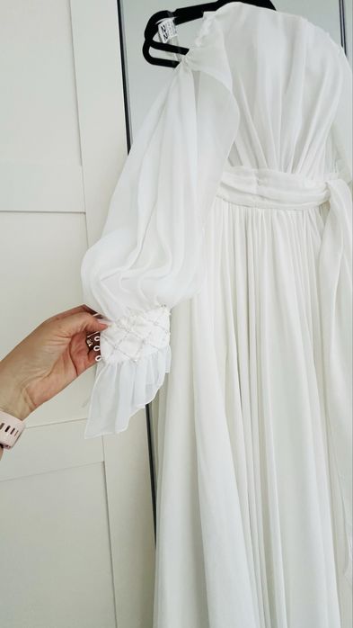 Rochie mireasa alba superba
