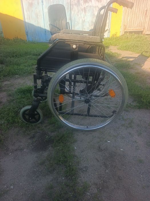 Инвалидная коляска