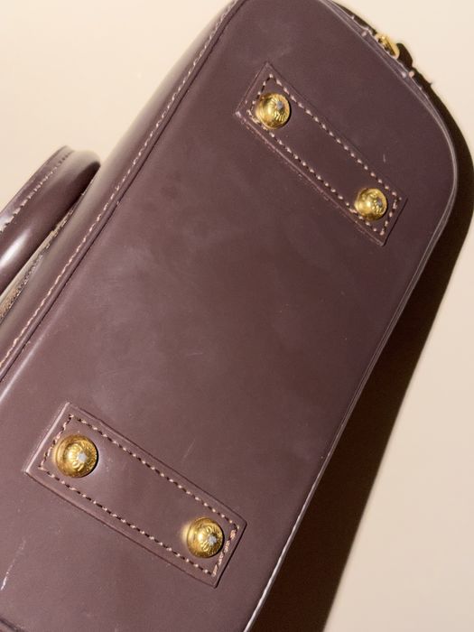 Geantă Louis Vuitton