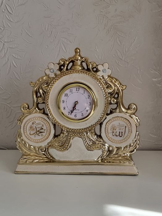 Часы настольные срочно