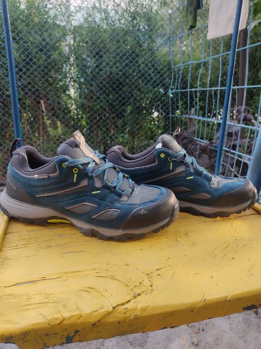 Продам кроссовки горные