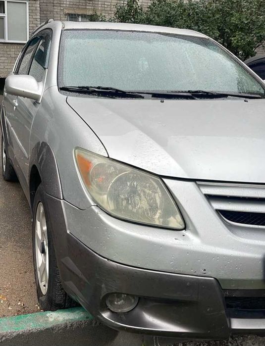 Автомобиль понтак вейб( тоуота матрикс)