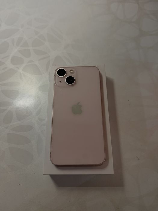 Продавам IPhone 13 mini
