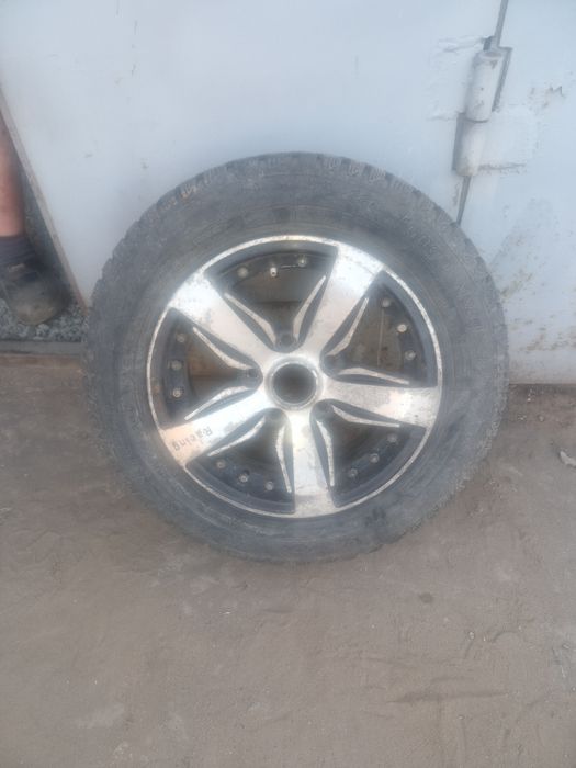 Продам диски с резиной