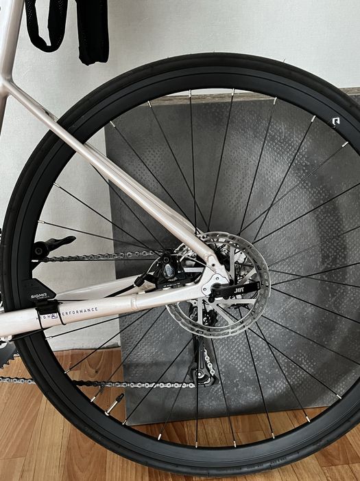 Колеса шоссейного 700х25