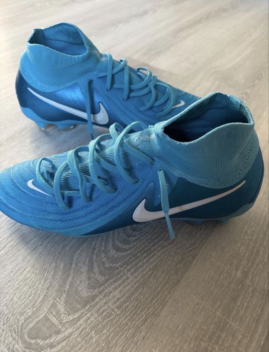 Nike Phantom 43