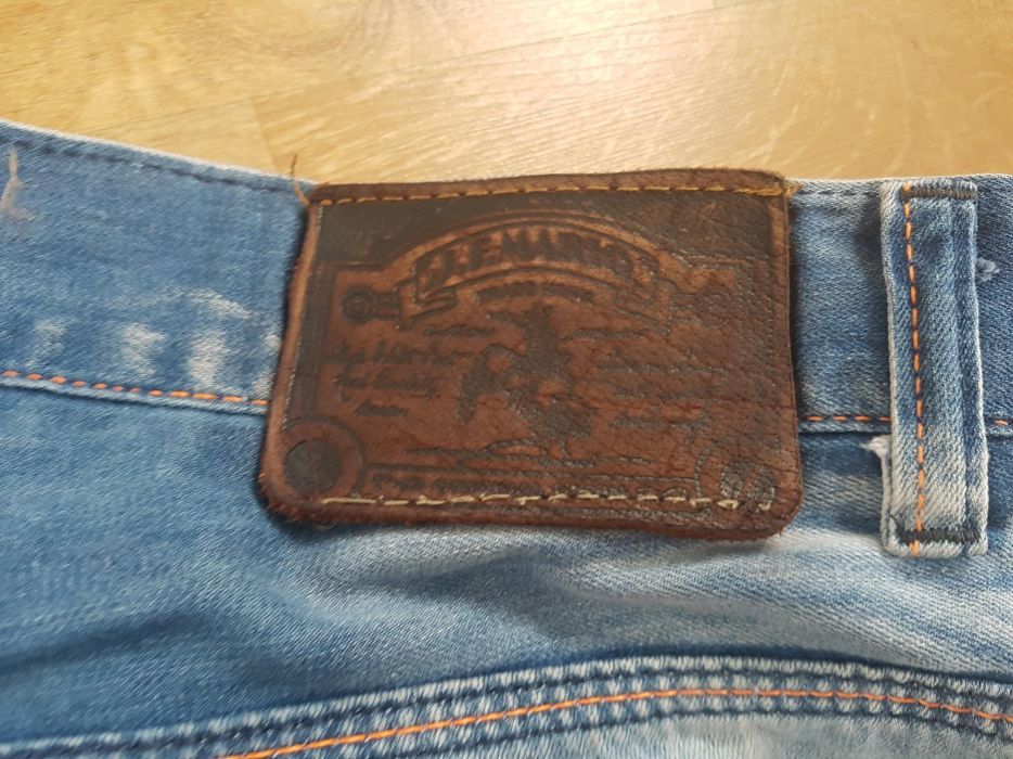 Pantaloni scurți blugi J F Mario