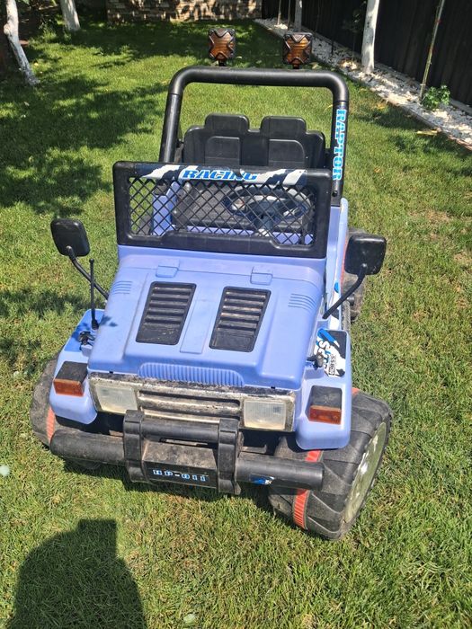 Jeep cu pedale si telecomanda pentru copii