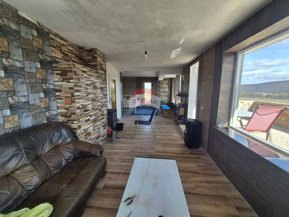 Продава се Къща в с. Кривини, Област Варна - 176 кв.м за 580 €/кв.м - Снимка #11