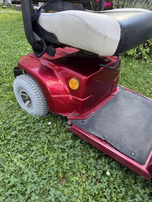 Masinuta pentru oameni cu dizabilitati