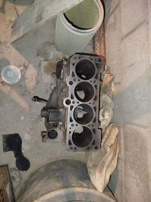 Блок цылиндров  ДВС
