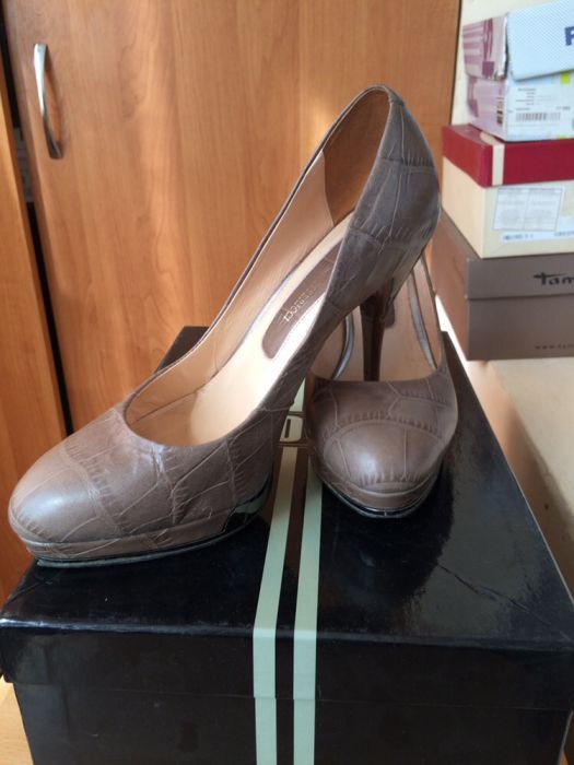 Продам кожаные туфли-лодочки