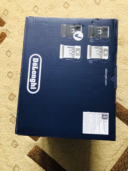 Expresor Delonghi nou