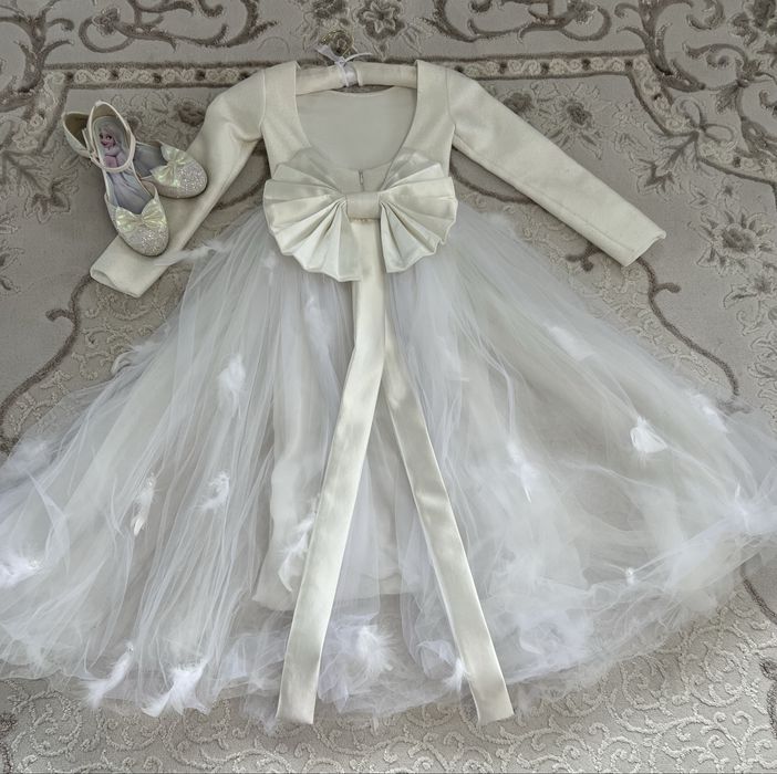 Рокля на Salzarra  и обувки