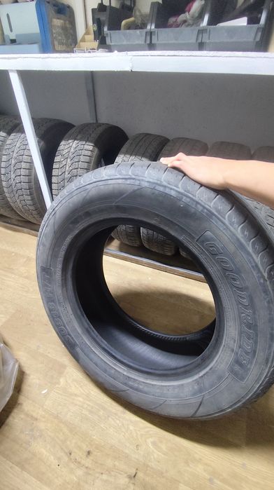Продам шины 245/65 r17 комплект