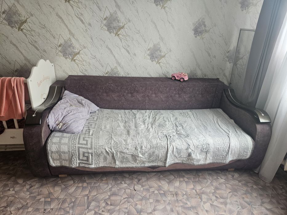 Продам диван самовывоз