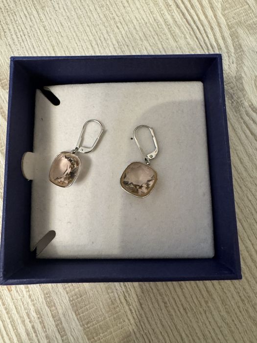 Обеци, Swarovski