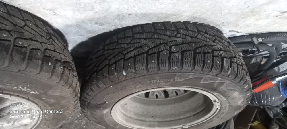 Продам  колеса  с дисками титан