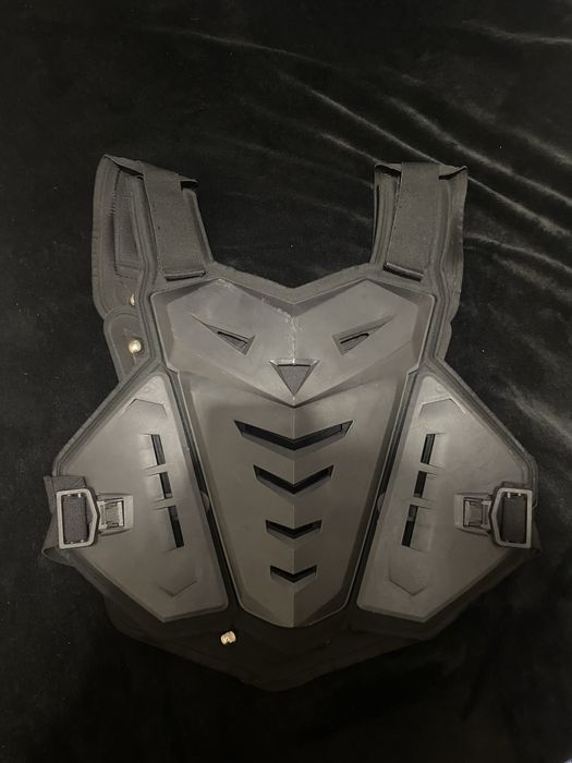 Продам шлем и панцирь для эндуро